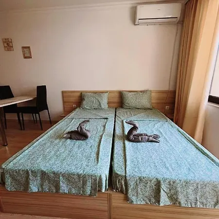 Apartment Lovely On The Burgas